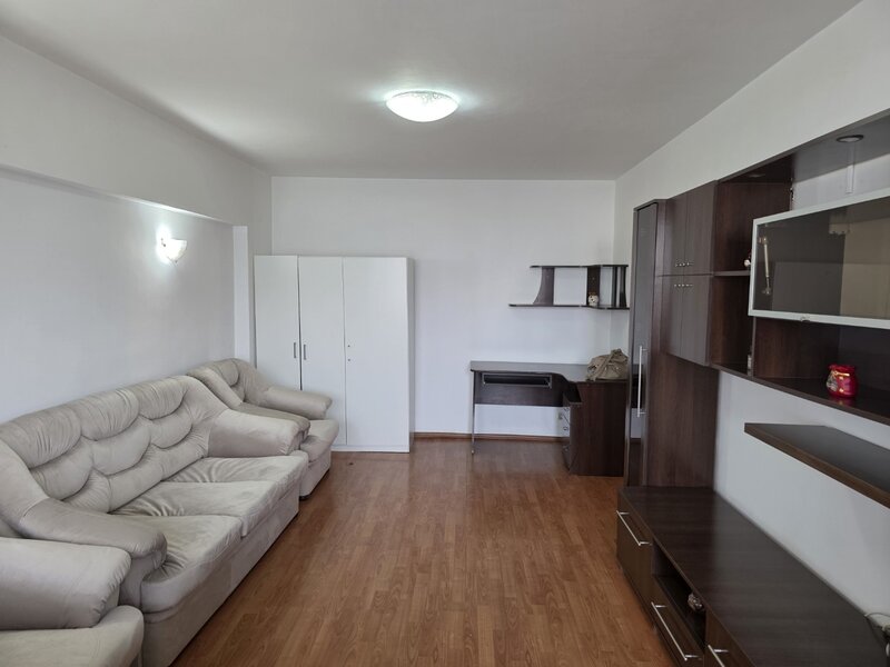 Camil Ressu vav gura de metrou Dristor, 5 minute mall Park Lake si parc IOR