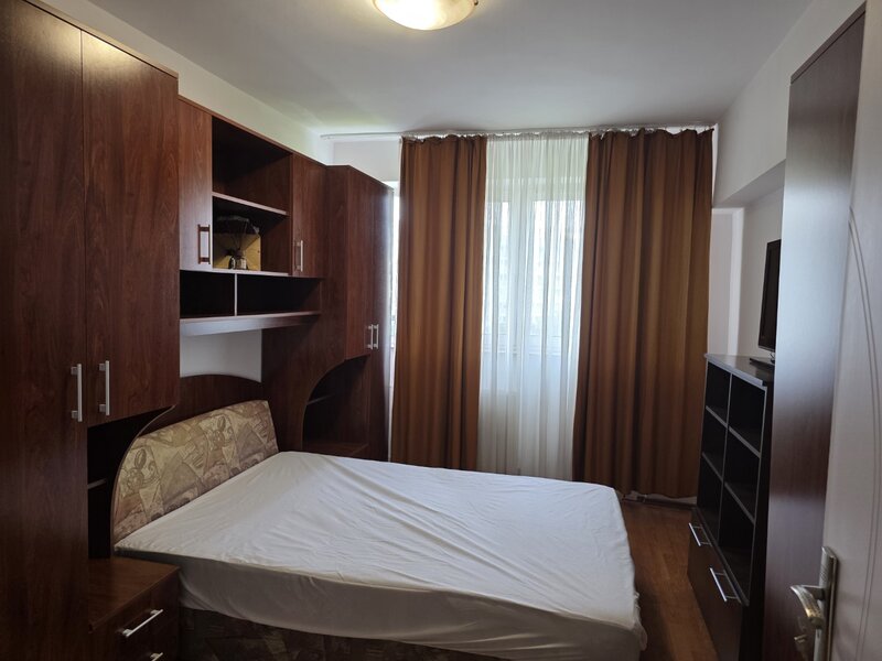 Camil Ressu vav gura de metrou Dristor, 5 minute mall Park Lake si parc IOR